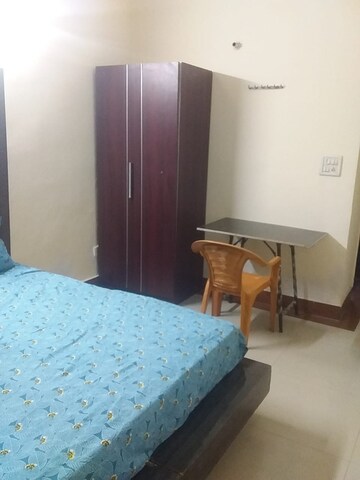 Room in  Pg at Sector 37 – for Rent