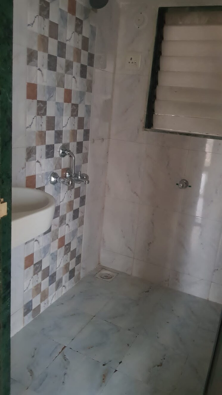 Bathroom, kohinoor-castles 1 Bedroom 337 Sq.Ft. Apartment In Ambernath Thane 5699027
