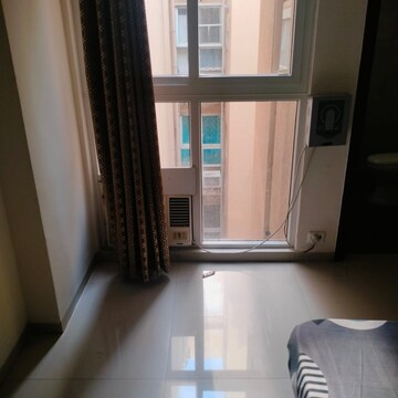 Room in 3 BHK Apartment at Tulip Violet, Sector 69 – for Rent