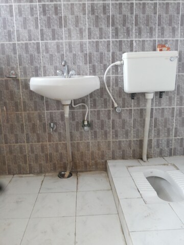 Bathroom in 2 BHK Apartment at Gomti Nagar – for Rent
