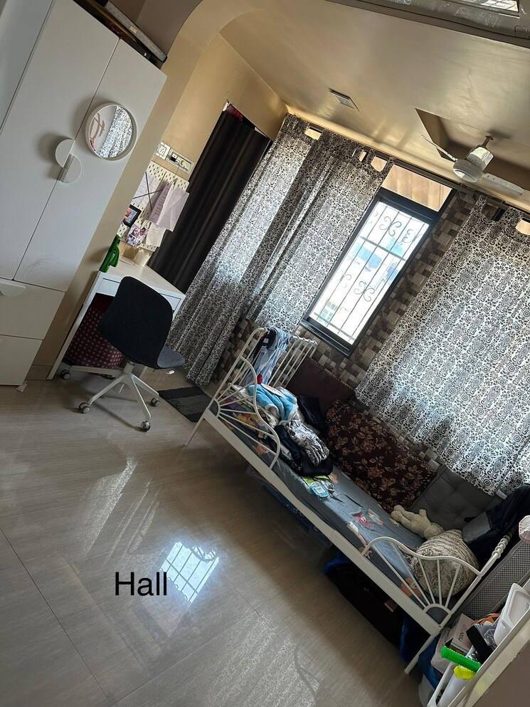 Living Room, shiv-prasad-building 2 Bedroom 1300 Sq.Ft. Apartment In Marine Lines Mumbai 5707906