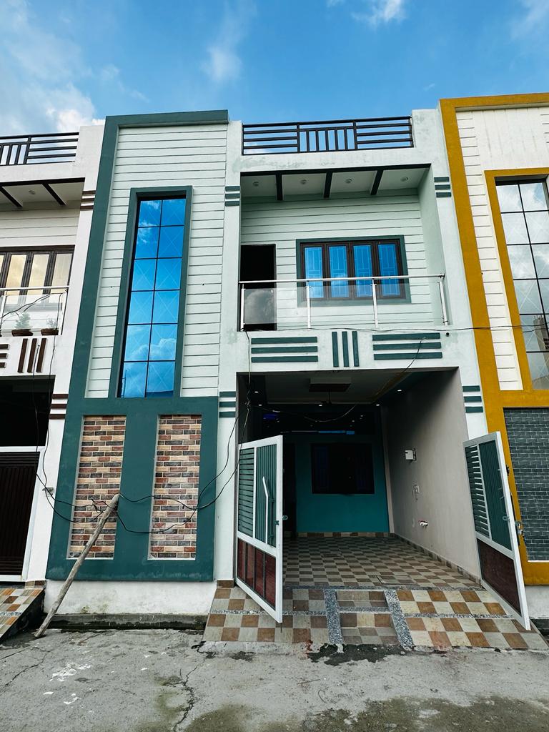 Resale 3 Bedroom 1065 Sq.Ft. Independent House in Turner Road Dehradun