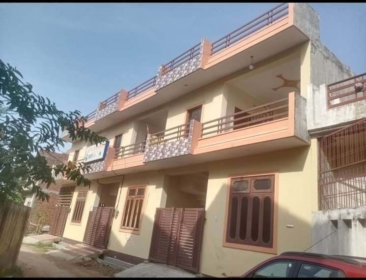 3 Bedroom 800 Sq.Ft. Independent House in Iim Road Lucknow