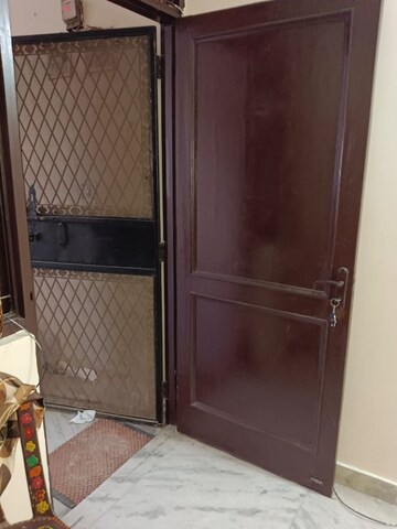  1 BHK Builder Floor at Lajpat Nagar 4 – for Rent