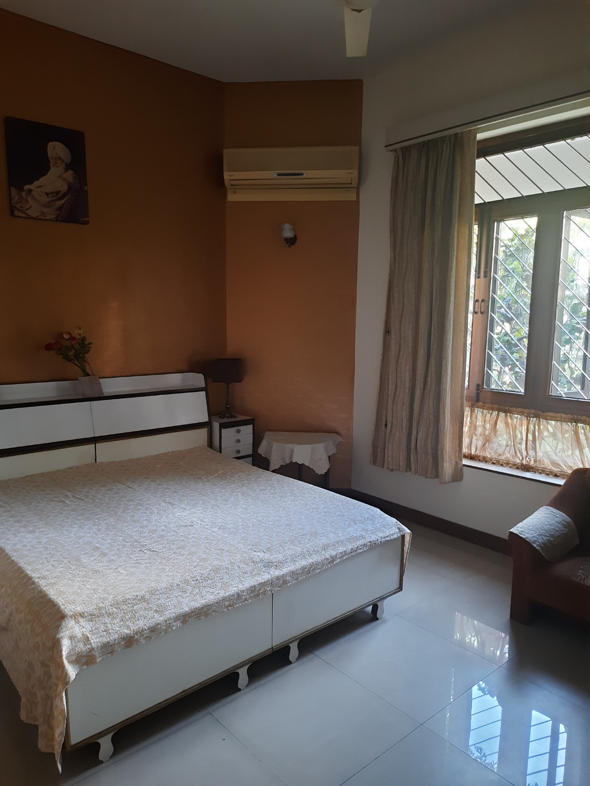 Resale 2 Bedroom 4500 Sq.Ft. Villa in Sainik Farm Delhi 6237887