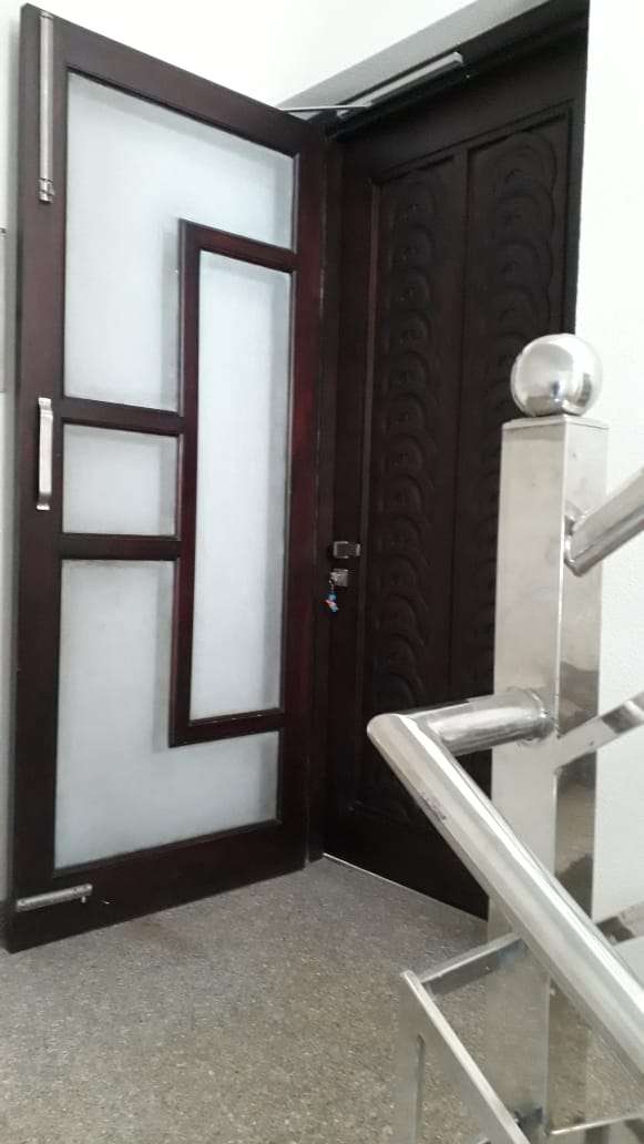3 Bedroom 204 Sq.Yd. Builder Floor in Sector 45 Gurgaon