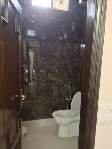 Bathroom in 1 BHK Builder Floor at Lajpat Nagar 4 – for Rent