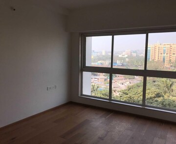 Room in 2.5 BHK Apartment at Godrej The Trees, Vikhroli East – for Sale
