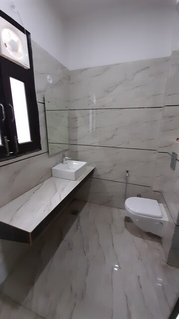 Kitchen in 1 BHK Builder Floor at Ansal Sushant Lok I, Sector 43 – for Rent
