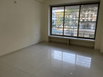 Room in 3 BHK Apartment at K Raheja Vistas Premiere, Mohammadwadi – for Rent