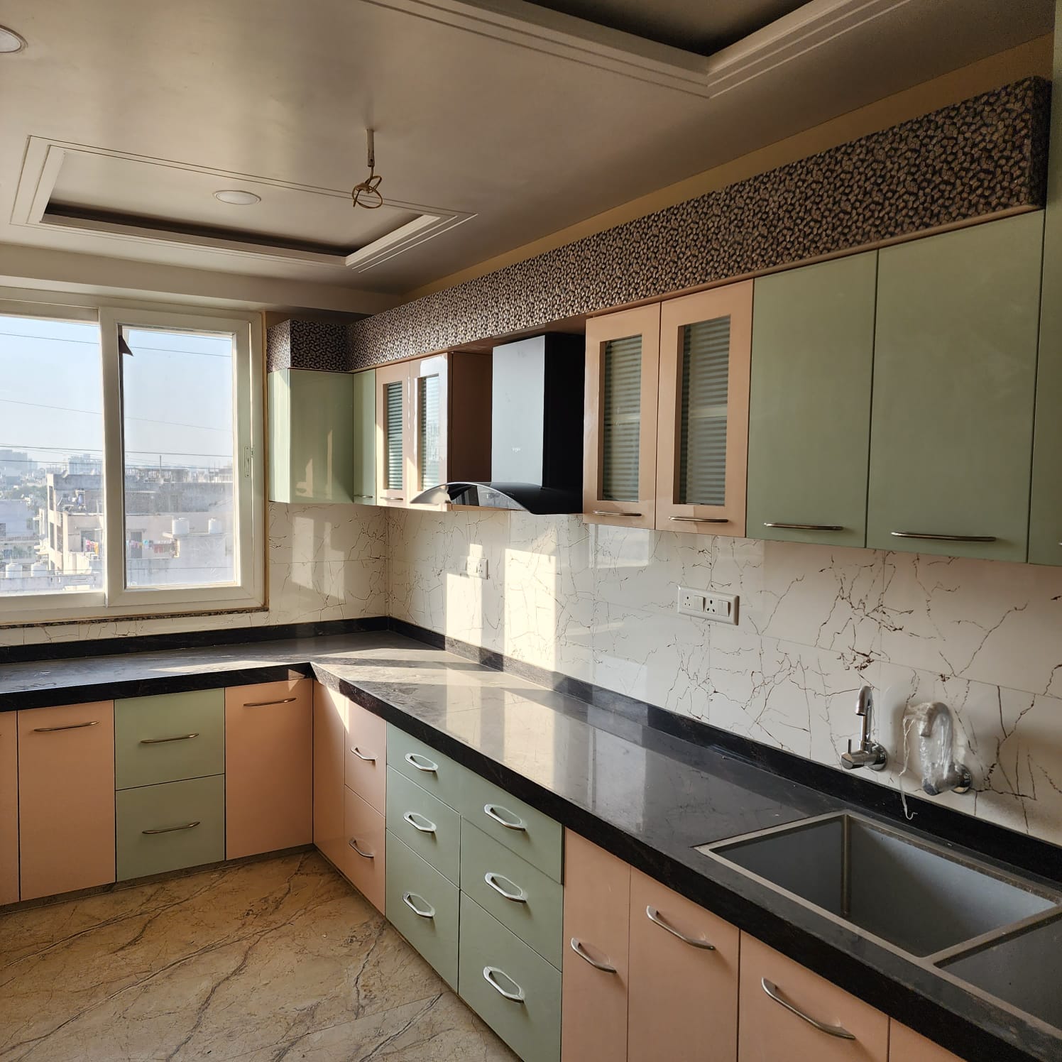 Resale 4 Bedroom 500 Sq.Yd. Builder Floor in BPTP Parklands, Sector 76