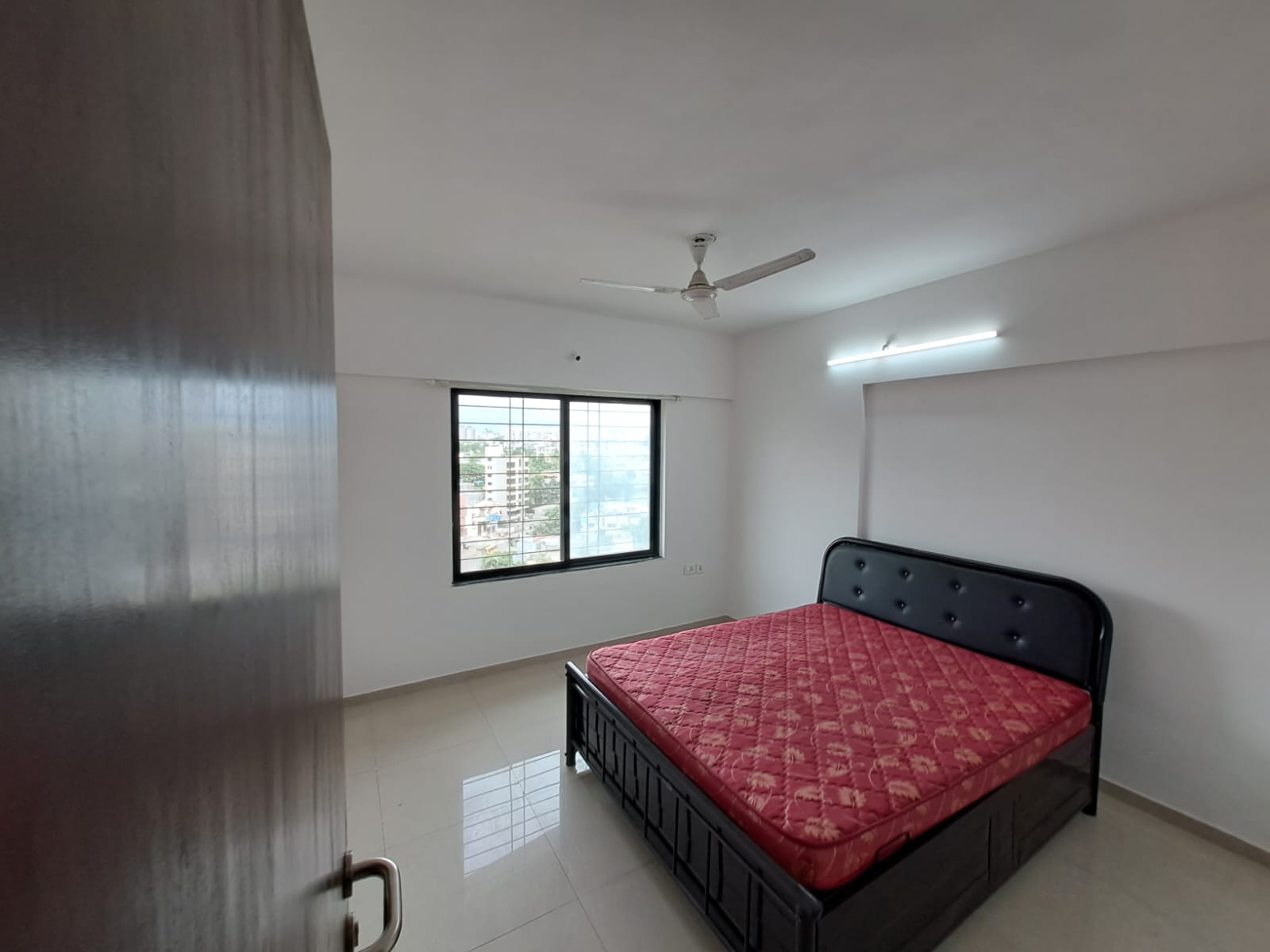 Rental 2 Bedroom 1000 Sq.Ft. Apartment in Manik Baug Pune - 5737043