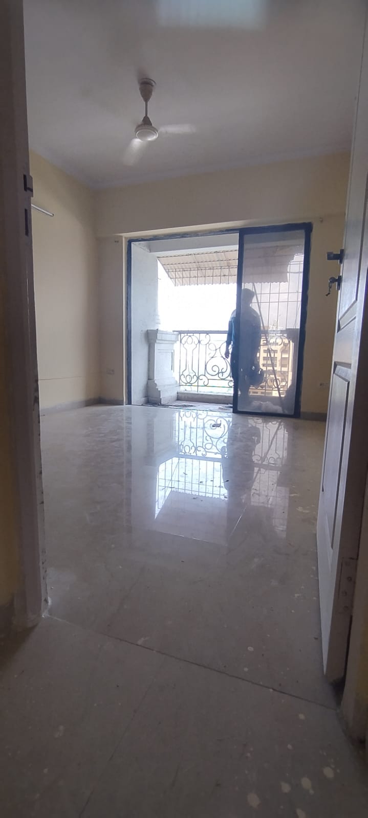 Rental 3 Bedroom 1600 Sq.Ft. Apartment in Tharwani Heritage, Kharghar