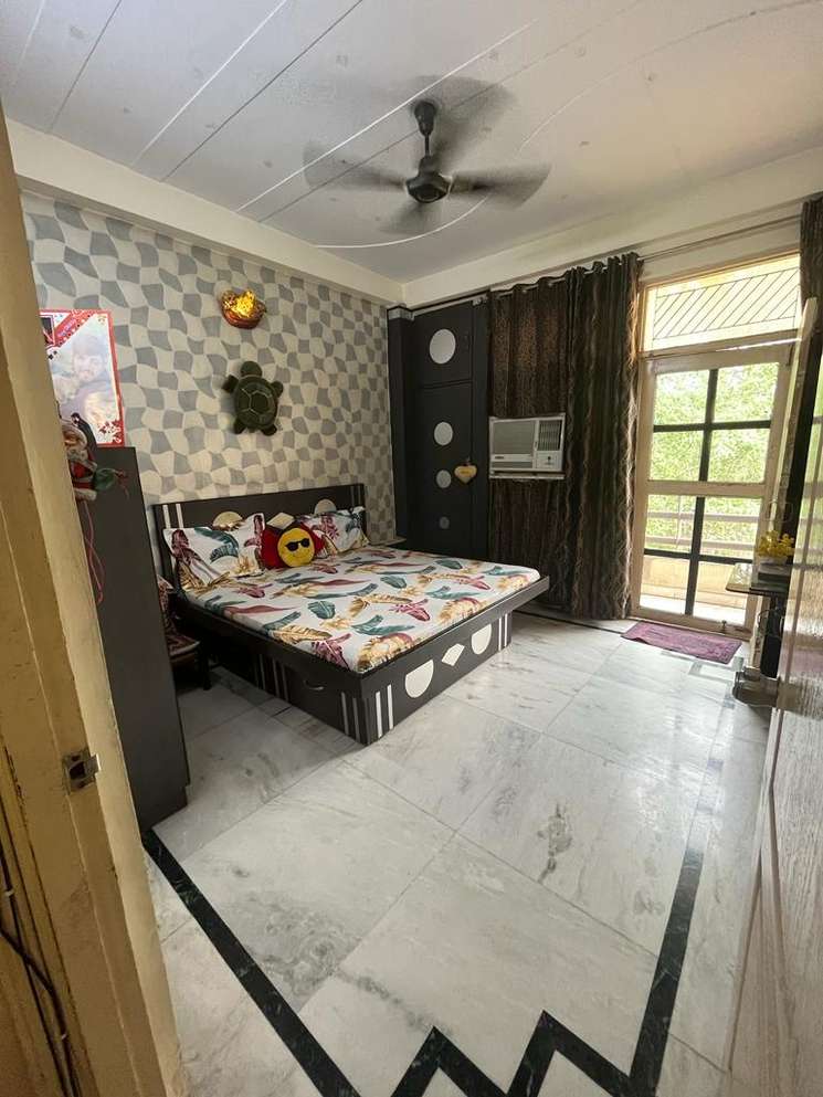 3 Bedroom 1450 Sq.Ft. Builder Floor in Shyam Park Extension Ghaziabad