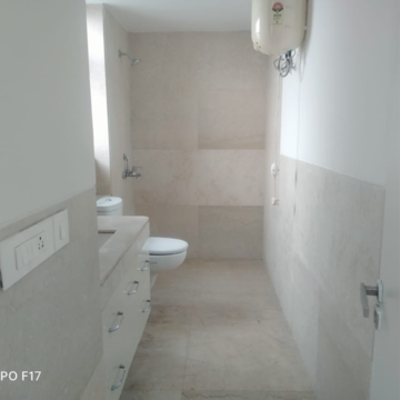 Bathroom in 3 BHK Apartment at Emaar Palm Heights, Sector 77 – for Rent