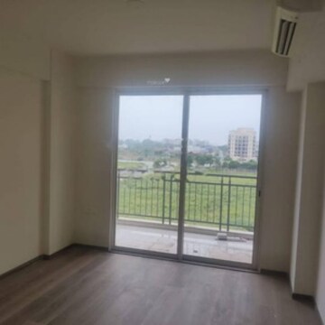 Room in 2 BHK Apartment at Godrej Aria, Sector 79 – for Sale