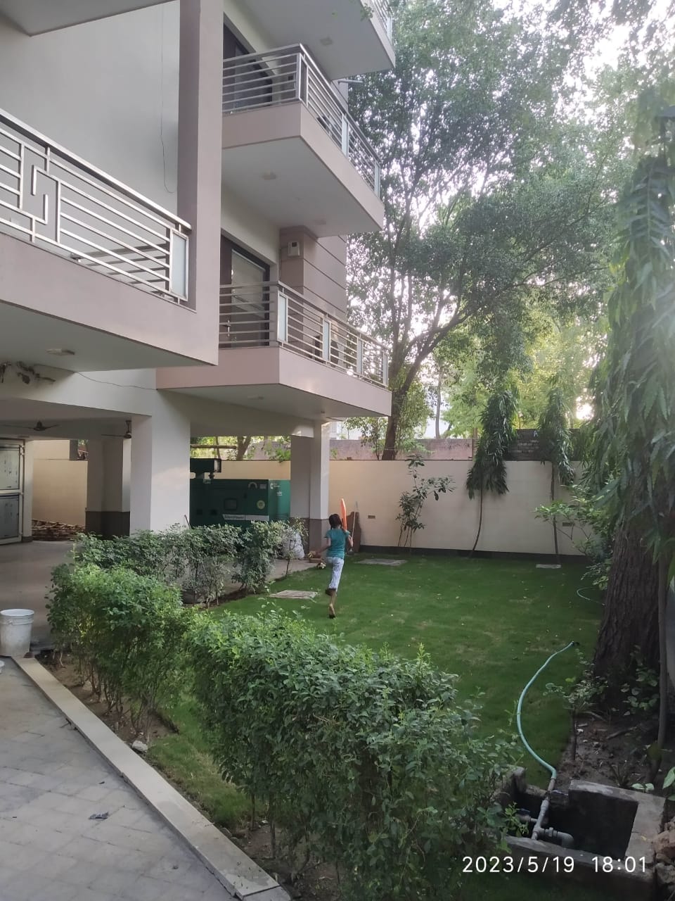 Rental 6+ Bedroom 7500 Sq.Ft. Villa in Vasant Kunj Enclave, Vasant Kunj