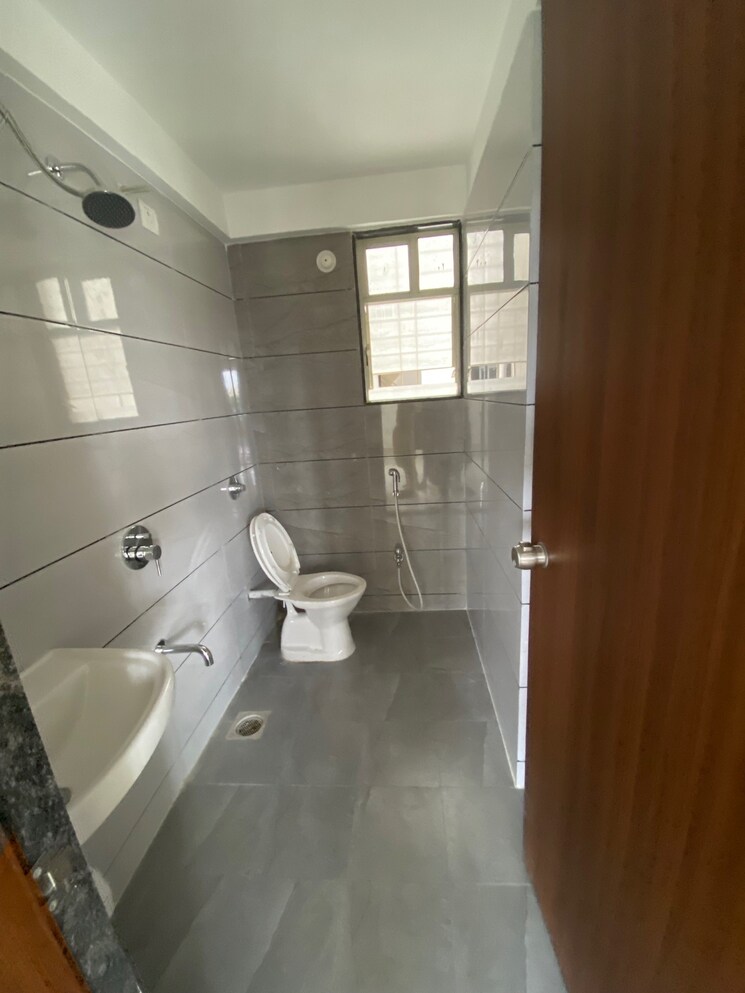 Bathroom, kanchan-royal-exotica 2 Bedroom 1050 Sq.Ft. Apartment In Kondhwa Pune 5766193