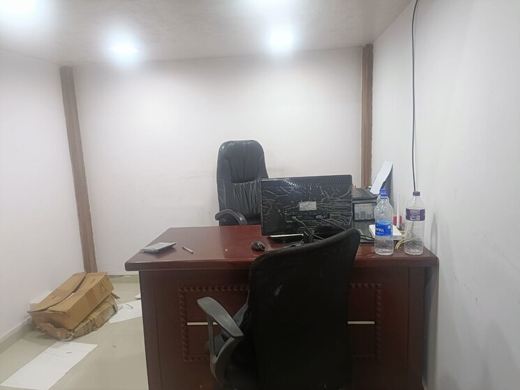 Team Area, rustomjee-eaze-zone-mall Commercial Office Space 174 Sq.Ft. In Malad West Mumbai 5770014
