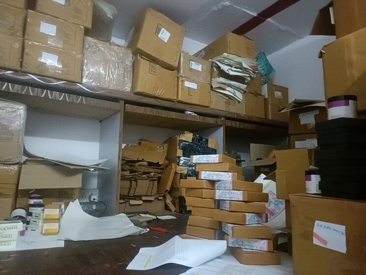 Team Area, rustomjee-eaze-zone-mall Commercial Office Space 174 Sq.Ft. In Malad West Mumbai 5770014