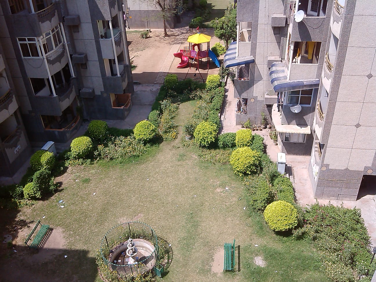 Resale 3 Bedroom 1600 Sq.Ft. Apartment in Vrindavan Apartment East