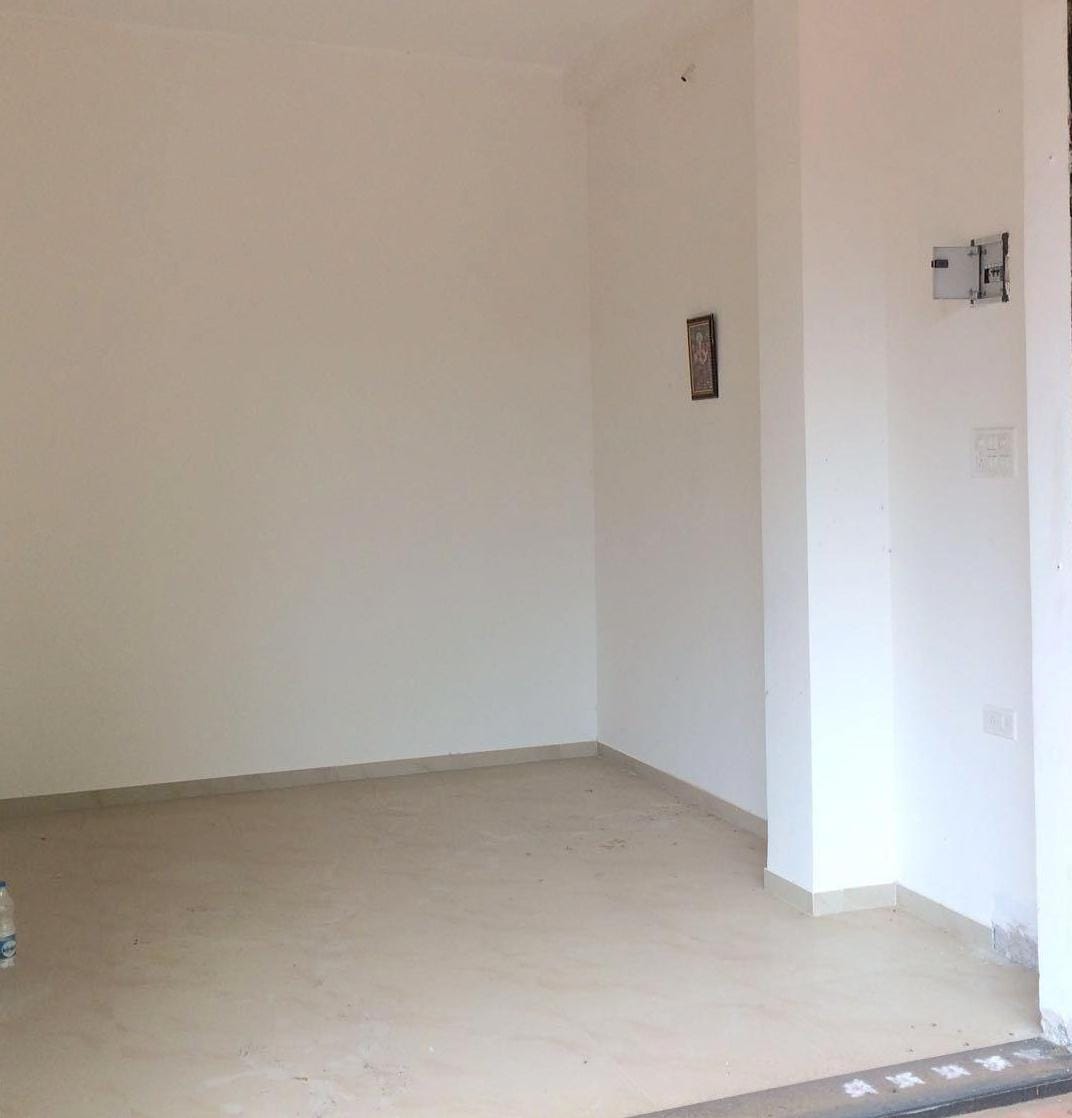 Rental Commercial Office Space 250 Sq.Ft. in Dunlop Kolkata 5771537