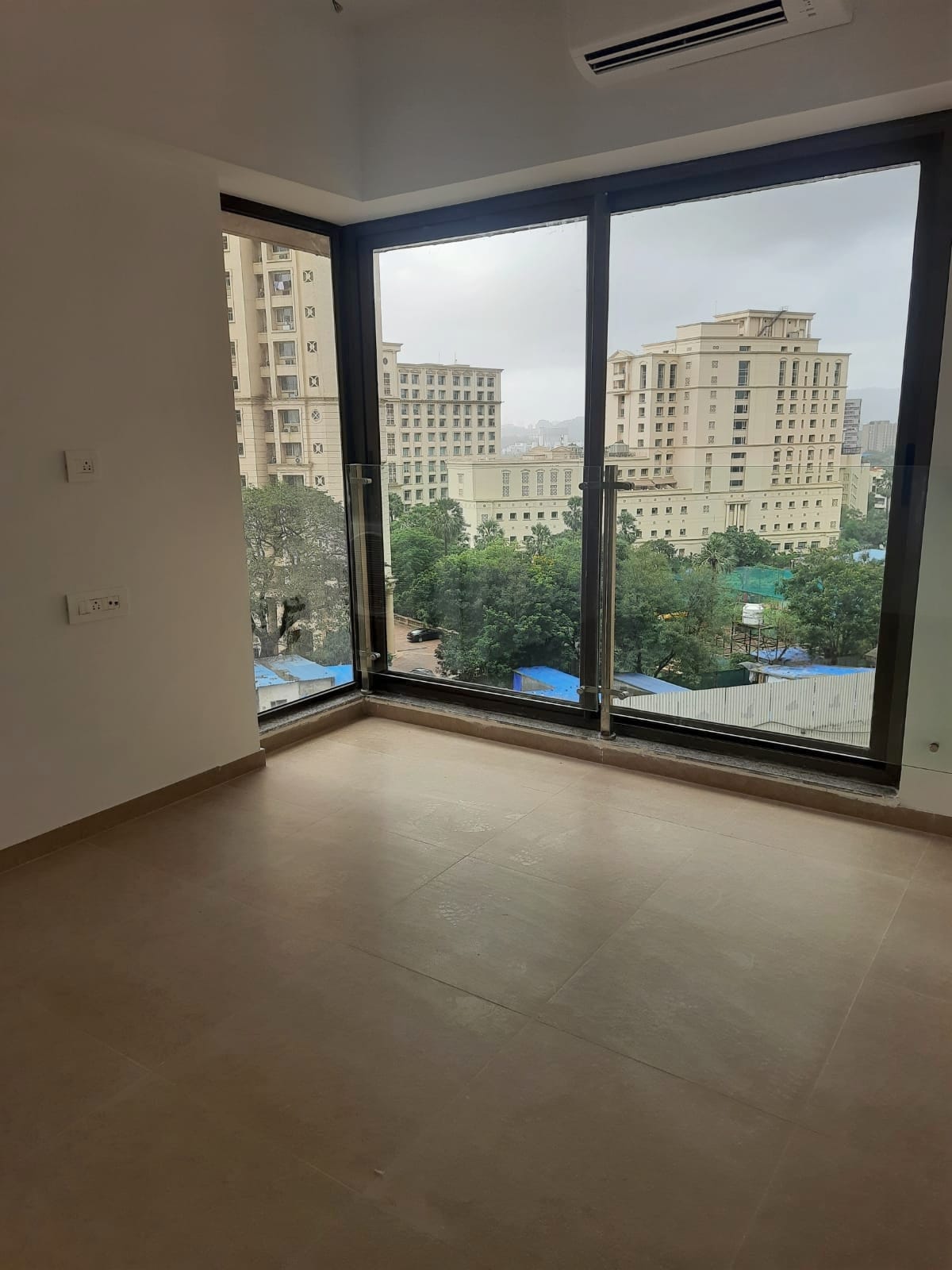 Rental 3 Bedroom 986 Sq.Ft. Apartment in Kanakia Silicon Valley, Powai
