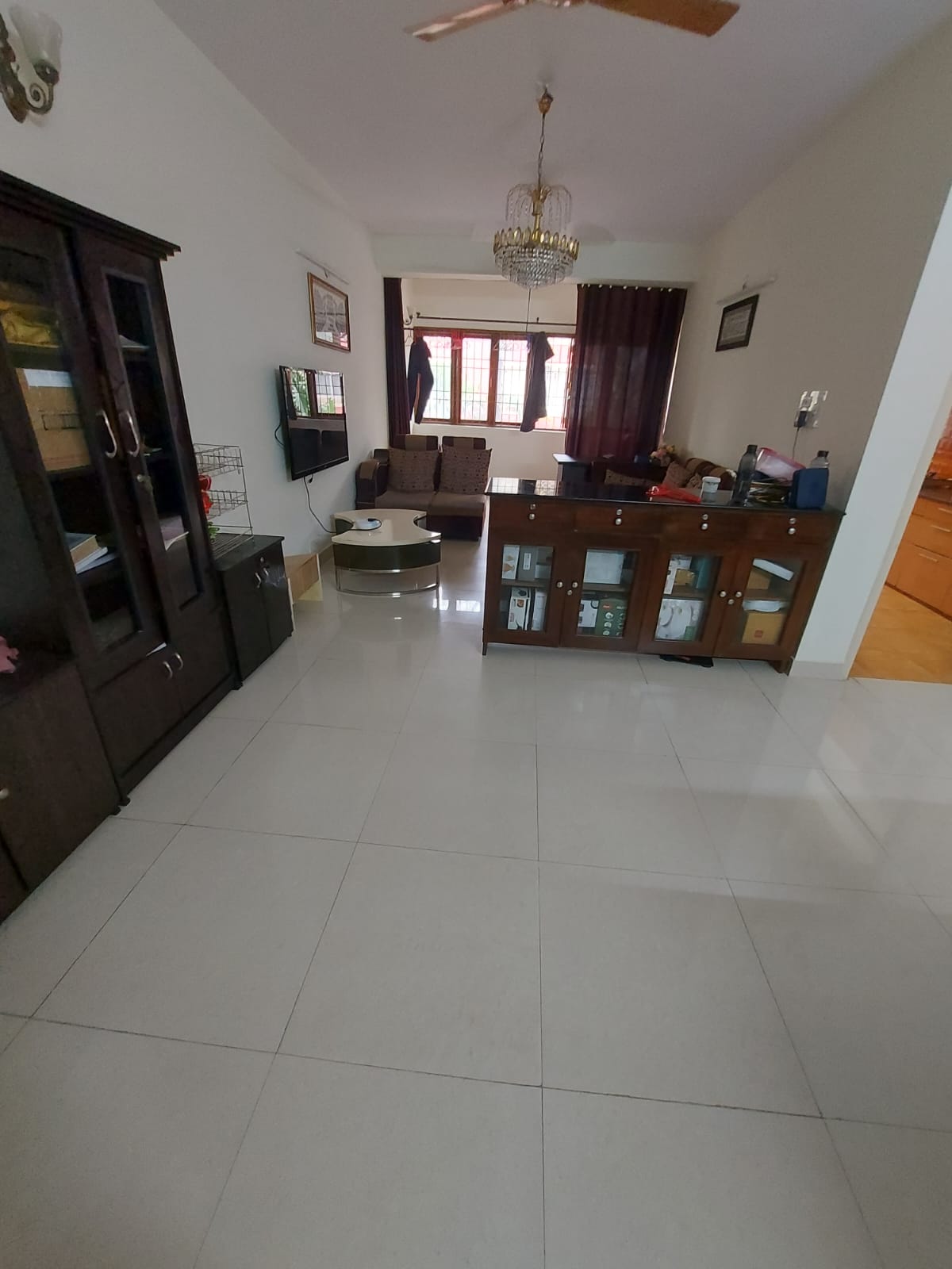 Rental 3 Bedroom 1600 Sq.Ft. Apartment in Richmond Town Bangalore 5775201