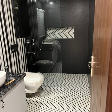 Bathroom in 3 BHK Builder Floor at Sushant Lok I – for Rent