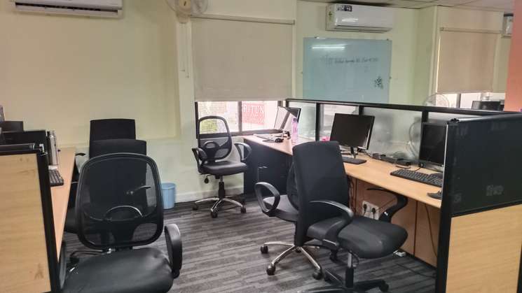 Commercial Office Space 2240 Sq.Ft. in Somajiguda Hyderabad