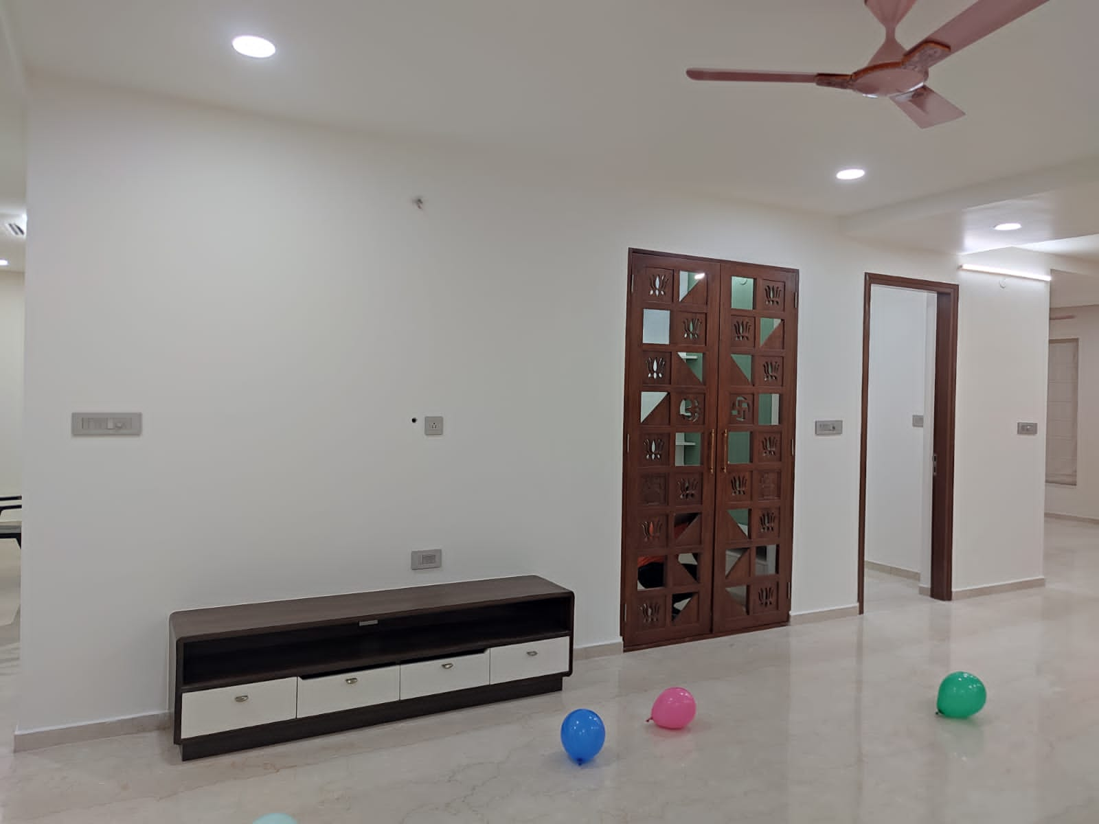 Resale 3 Bedroom 2595 Sq.Ft. Apartment In My Home Bhooja, Hi Tech City ...