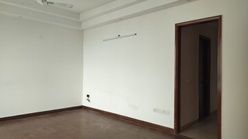 Room in 3.5 BHK Apartment at Sector 128 – for Rent