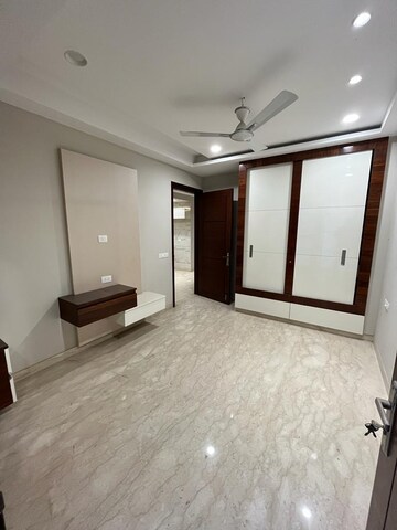 Living Room in 4 BHK Builder Floor at Janakpuri – for Rent