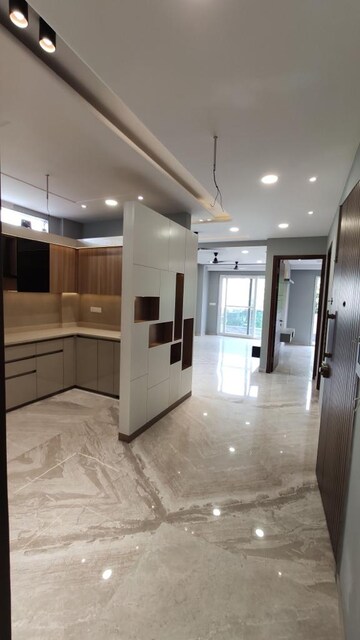 Room in 4 BHK Builder Floor at Janakpuri – for Rent