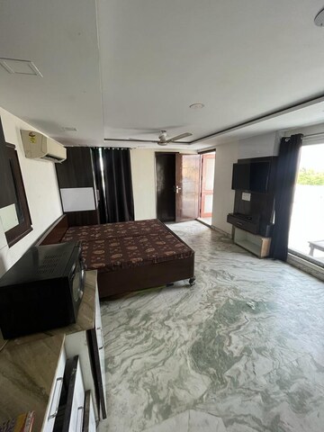 Bedroom in 1 RK Builder Floor at Janakpuri – for Rent