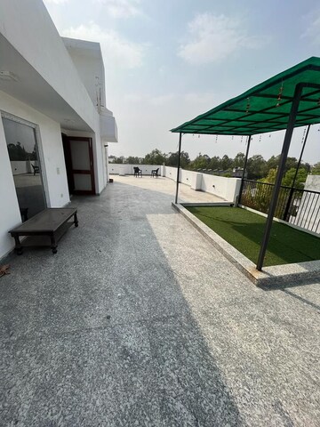 Parking in 1 RK Builder Floor at Janakpuri – for Rent