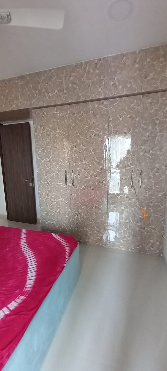 Rental 2 Bedroom 658 Sq.Ft. Apartment in Meena Apartments Malad West