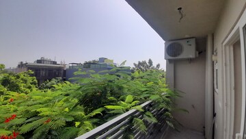 Studio Builder Floor – Exterior View View at Ansal Sushant Lok I, Sector 43 - for Rent