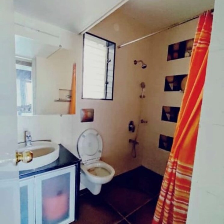 Bathroom, raheja-gardens 3 Bedroom 1500 Sq.Ft. Apartment In Wanwadi Pune 5796050