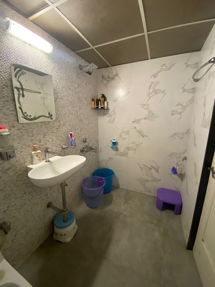 Attached Bathroom, bramha-majestic 3 Bedroom 1470 Sq.Ft. Apartment In Kondhwa Pune 5799636