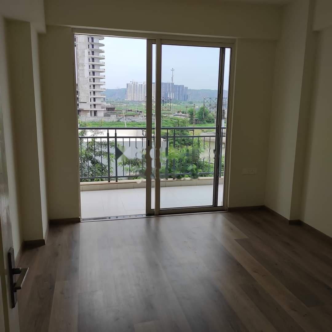 Rental 3 Bedroom 1425 Sq.Ft. Apartment in Emaar Palm Gardens, Sector 83