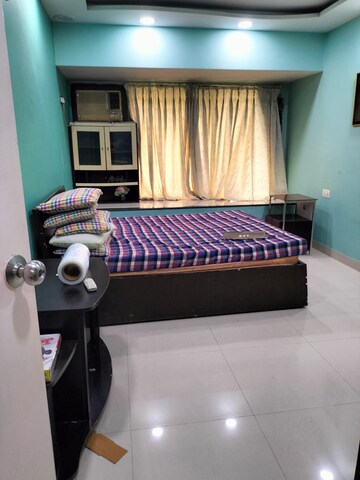 Bedroom in 2 BHK Apartment at Palash Towers, Andheri West – for Rent