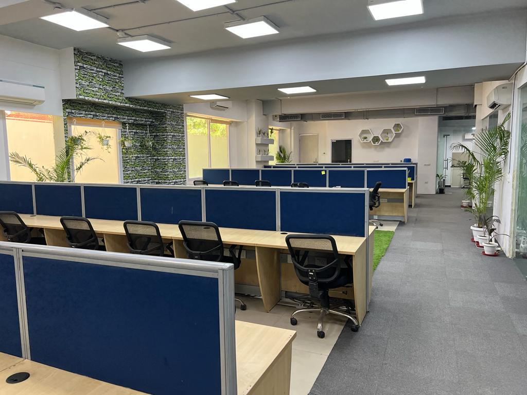 Rental Commercial Office Space 6000 Sq.Ft. in RWA Saket Block J, Saket Delhi 5811060