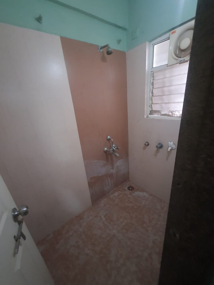 Bathroom, nirman-viva-phase-ii 1 Bedroom 594 Sq.Ft. Apartment In Ambegaon Budruk Pune 5813695