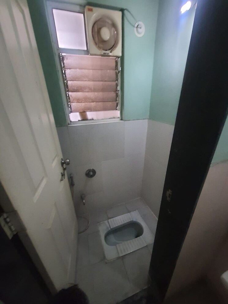 Bathroom, nirman-viva-phase-ii 1 Bedroom 594 Sq.Ft. Apartment In Ambegaon Budruk Pune 5813695