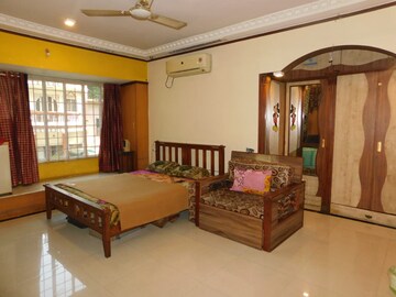 Bedroom in 3 BHK Villa at Goregaon West – for Sale