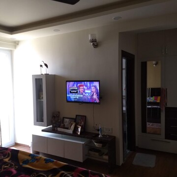 Room in 4 BHK Apartment at Tulip Violet, Sector 69 – for Rent