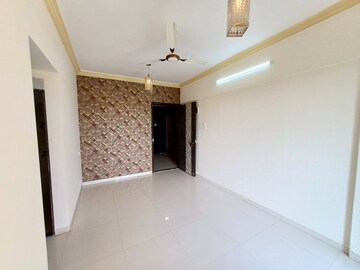 1 BHK Apartment For Sale in Naigaon East
