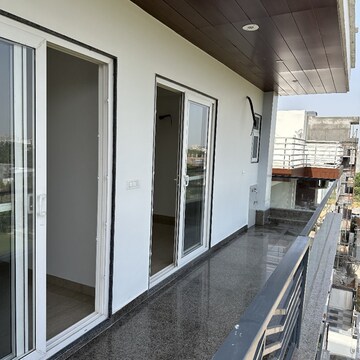 Balcony in 4 BHK Builder Floor at Ansal Esencia-Mulberry Homes, Sector 67 – for Rent