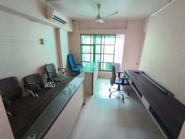 Commercial Office Space 1500 Sq.Ft. in Vile Parle West Mumbai